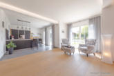 ROOMS4-Repräsentative Villa in sonniger Süd-/Westlage mit großzügigem Garten Villenkolonie Gauting - Wohnzimmer
