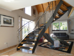 ROOMS4 - EFH im schwedischen Farmhausstil mit großem Garten - eleganter Aufschwung ins Obergeschoss