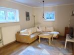 ROOMS4 - EFH im schwedischen Farmhausstil mit großem Garten - Einliegerwohnung