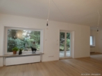 ROOMS4 - Charmante familienfreundliche Stadtvilla in bester Lage Solln - Wohnzimmer