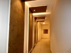 ROOMS4 - Büro- oder Praxisflächen im Tal - exclusiver Eingang zum Lift