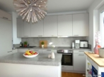 ROOMS4 - top-moderne vier Zimmerwohnung mit Alpenblick - Küche mit Küchenblock