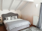 ROOMS4 - Elegante Villa mit Wohnung in ruhiger sonniger Lage Kolbermoor - Schlafzimmer Obergeschoss